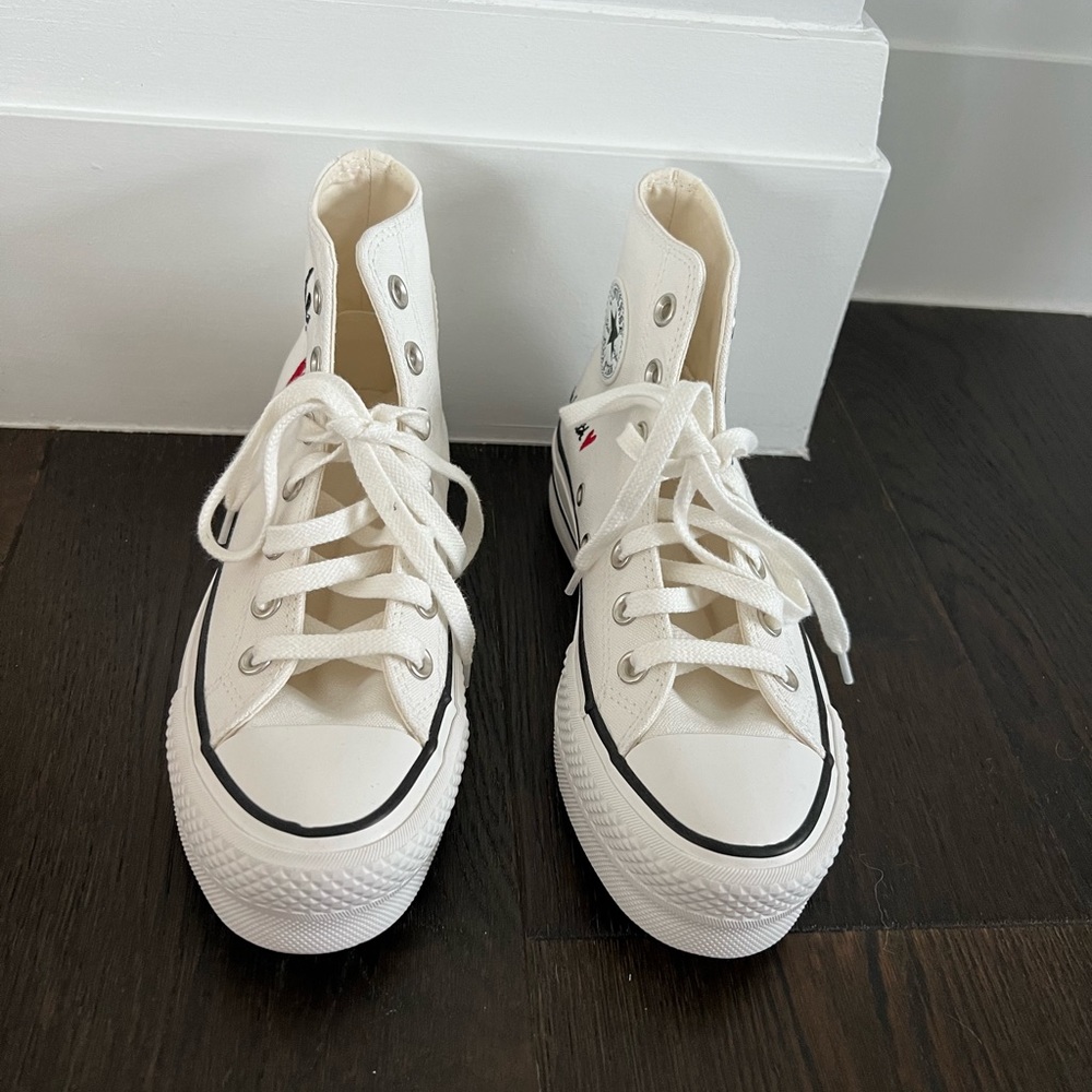 Adorable white platform converse high tops